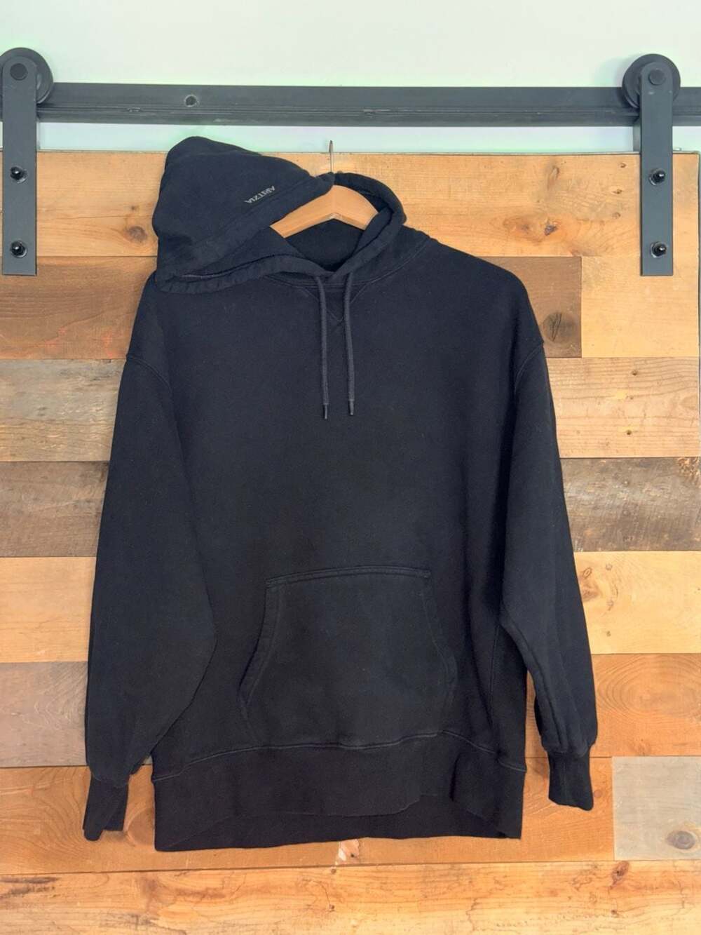 Aritzia TNA Cozy Fleece Perfect Hoodie Mens M Black 0816